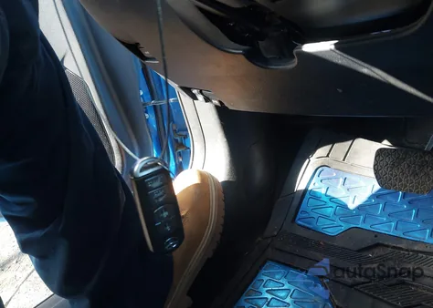 2019 Toyota Yaris Le из США, поврежденный, VIN 3MYDLBYV8KY503600